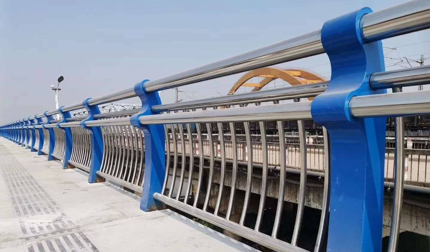 吐鲁番桥梁不锈钢防撞护栏