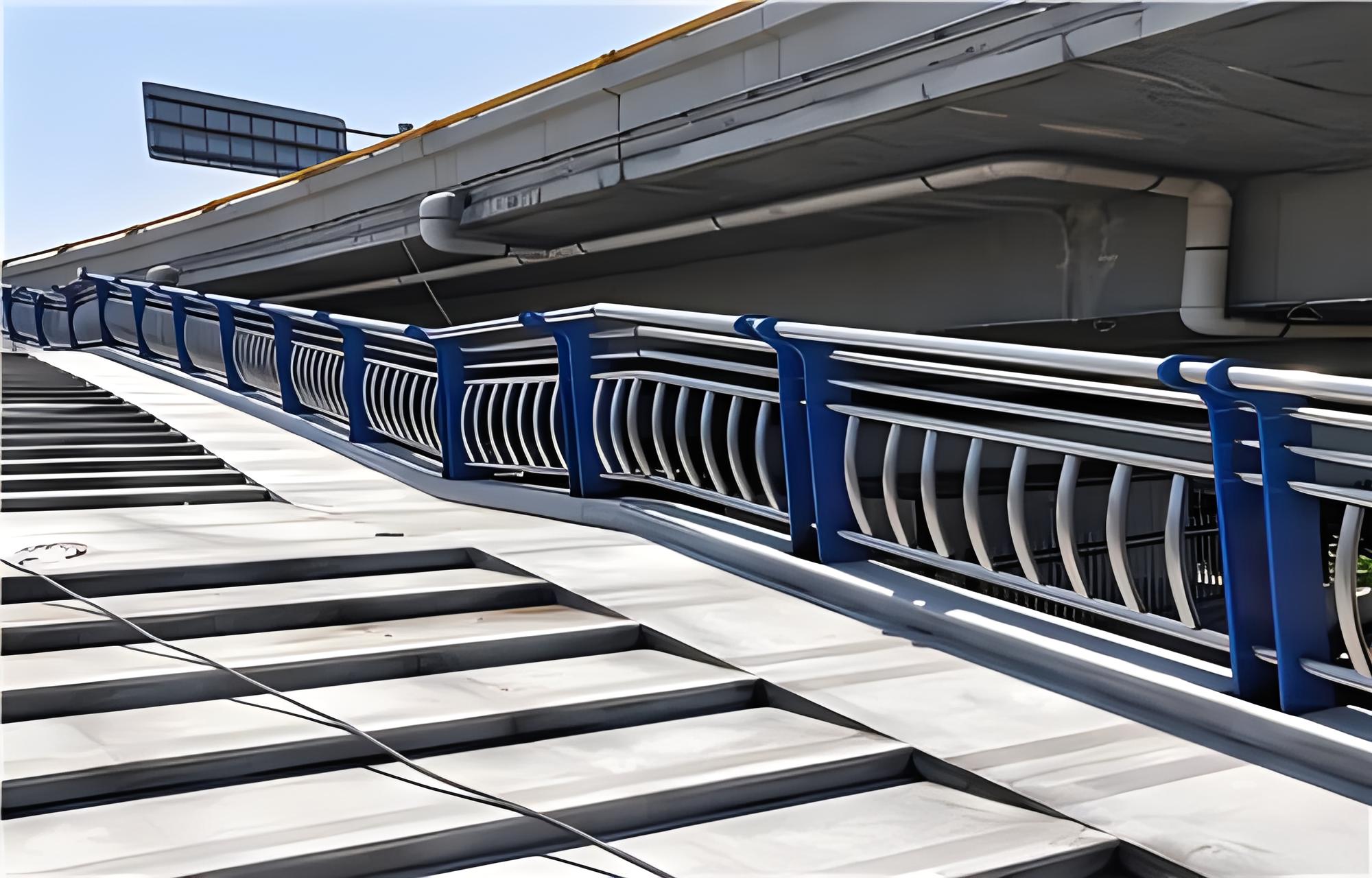 吐鲁番不锈钢桥梁护栏维护方案：确保安全，延长使用寿命